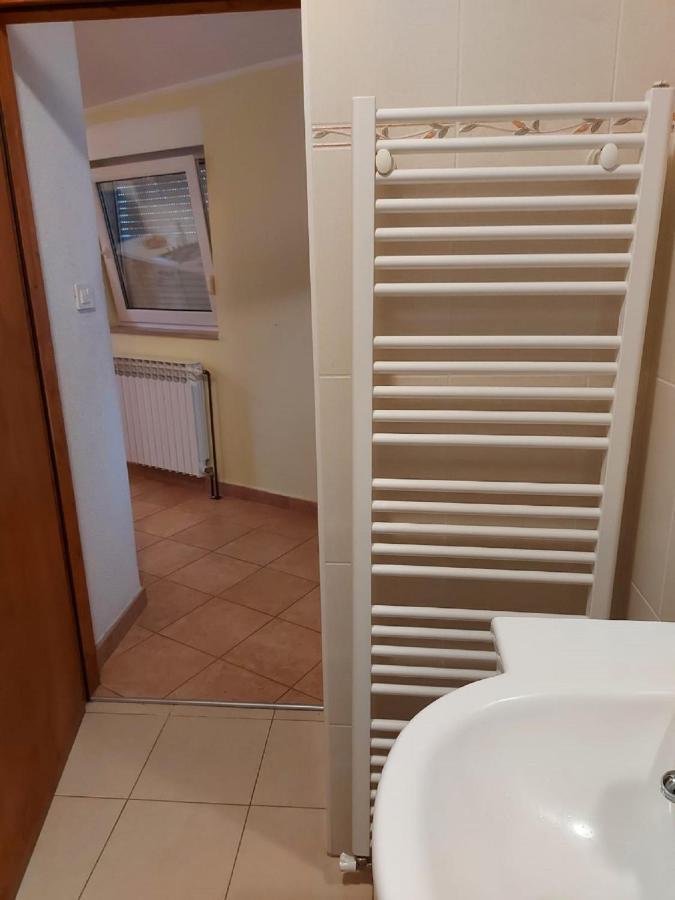 Apartman Luka Jadrtovac Exterior foto