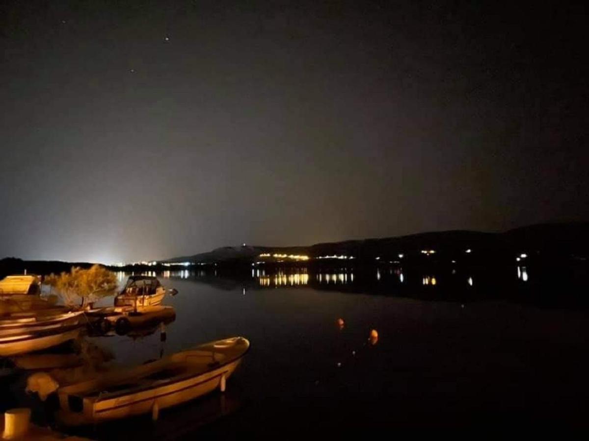 Apartman Luka Jadrtovac Exterior foto